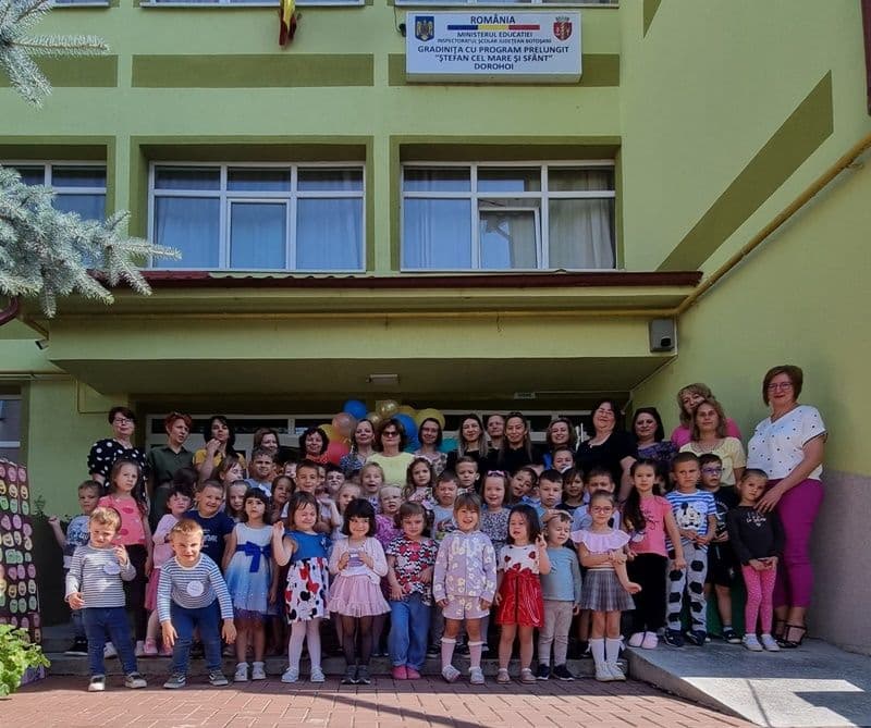 Grădiniţa de vară la Dorohoi: „GRĂDI 9 ÎN CULORI” - FOTO