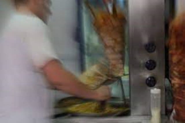 Acțiune de amploare la fast-food-urile și localurile în care se servește meniul zilei