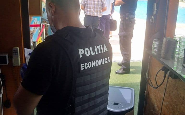 Țigarete confiscate de polițiștii Serviciului de Investigare a Criminalității Economice