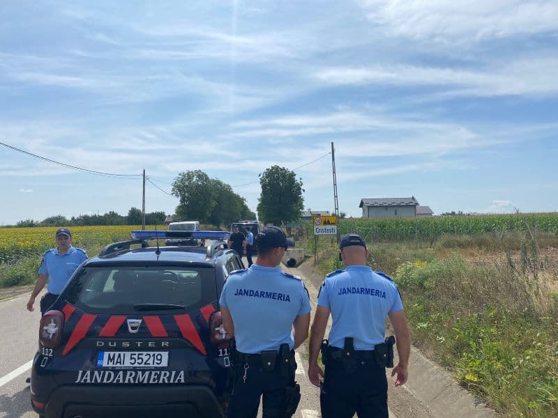 Jandarmii prezenți la ziua comunei Cristești, sărbătoarea comunei Cândești și activitatea „Suharăul Azi”