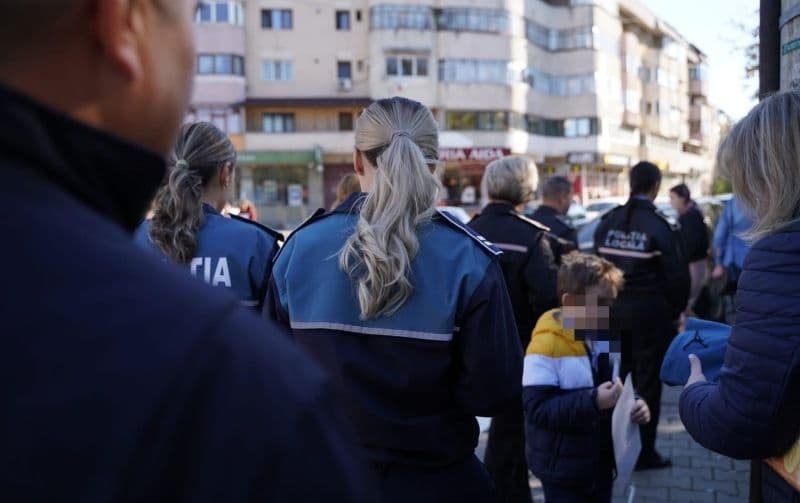 Acțiune a polițiștilor în Piața Centrală: Amenzi de aproximativ 3.000 de lei,  3 persoane reținute