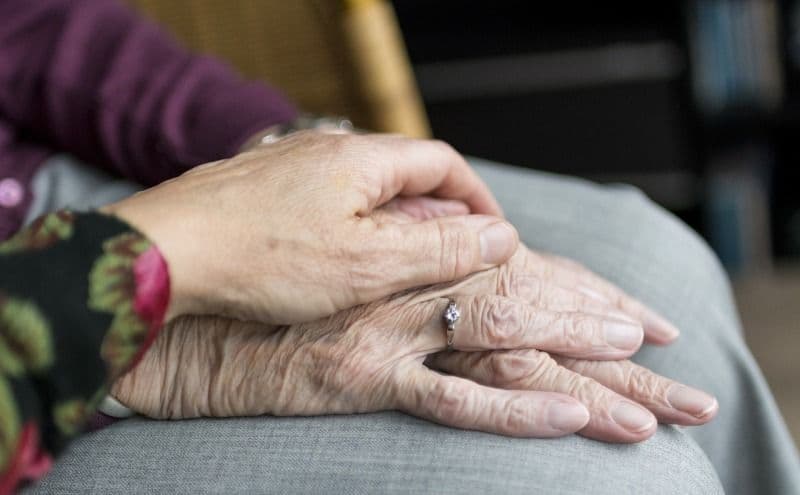 Botoșănean reținut pentru tentativă de viol. A încercat să violeze o bătrână de 74 de ani