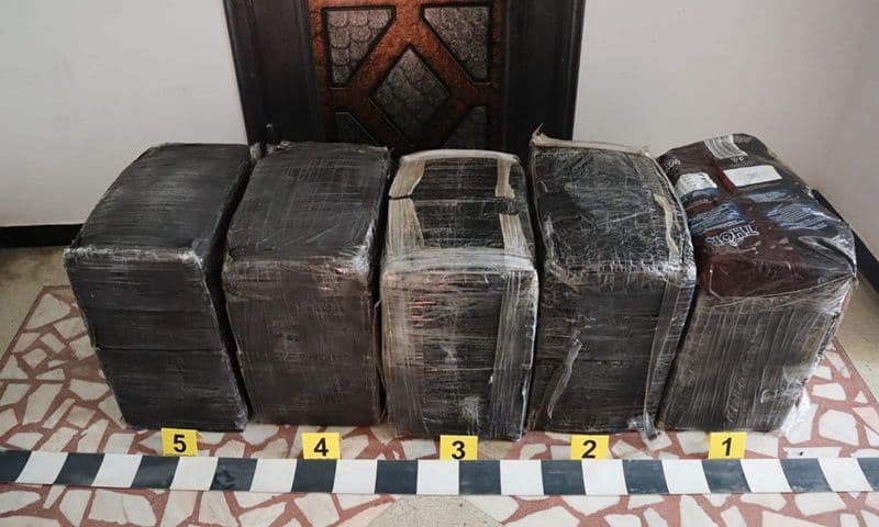 Țigări de contrabandă în valoare totală de peste 58.000 lei descoperite într-o localitate din Botoșani