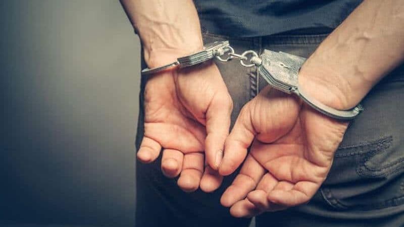 Bărbatul care a furat poșeta unei femei din Dorohoi a fost arestat pentru 30 de zile