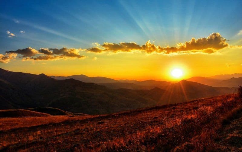 Vremea se schimbă din nou în România! Prognoza meteo pentru următoarele patru săptămâni