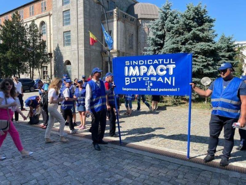 Protest: Angajații botoșăneni din domeniul asistenței sociale vor ieși în stradă