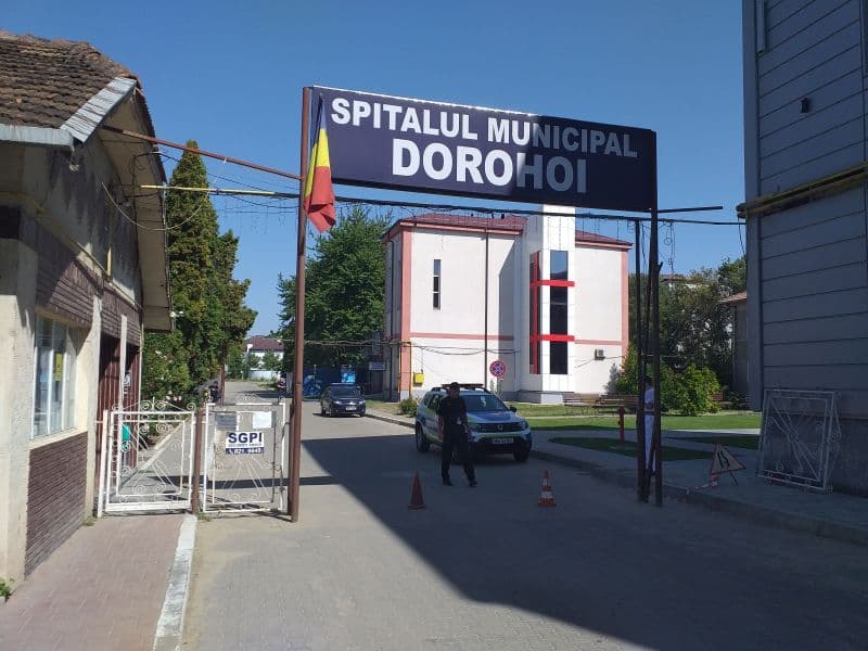 Alertă la Dorohoi după ce s-a primit o amenințare cu bombă. Autoritățile intervin la fața locului
