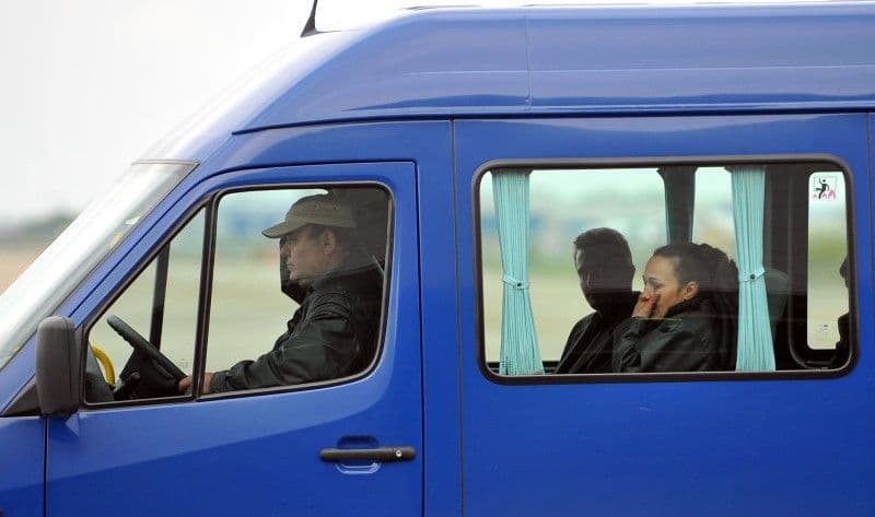 Un microbuz românesc a fost blocat de poliție în Germania. Pasagerii au fost lăsați pe jos cu tot cu bagaje