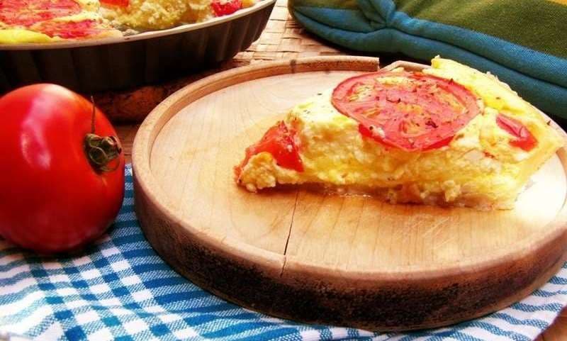 Tartă cu telemea și roșii