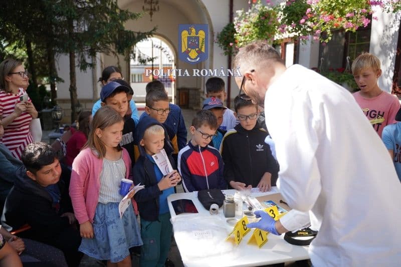 Activități preventiv-educative la Flămânzi: Tabăra din inima satului - FOTO