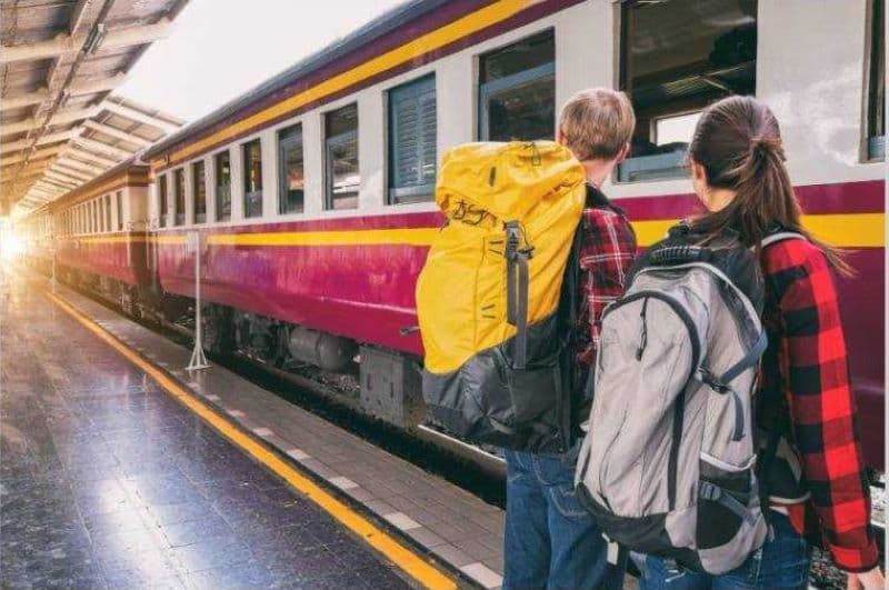 Biletele de tren pentru studenți, cu reducere de 90%, sunt momentan blocate