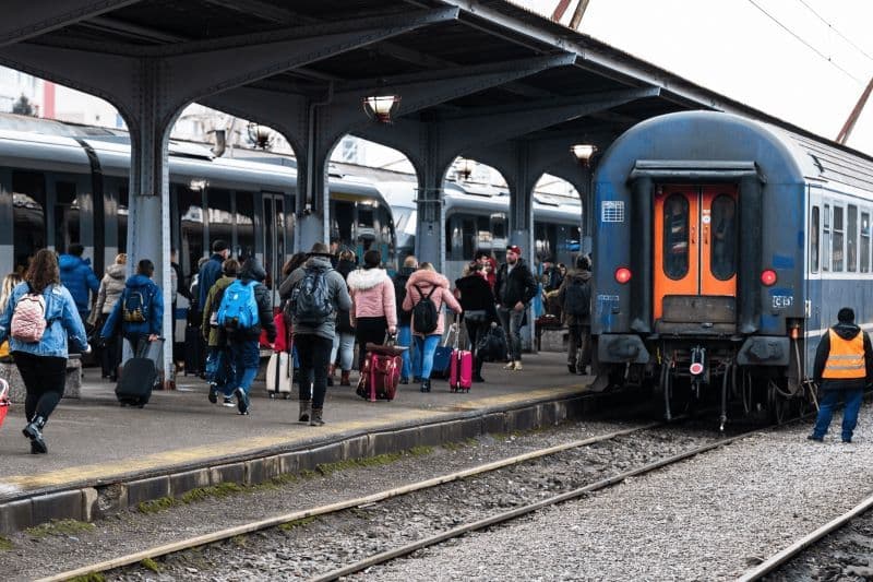 S-au rezolvat problemele cu biletele de tren pentru studenți. Se va acorda reducerea de 90%