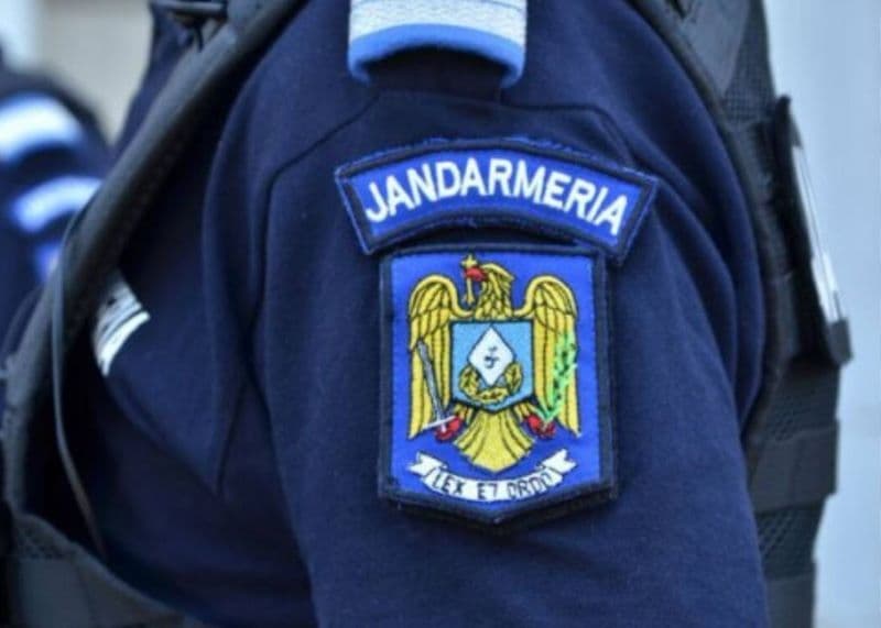 Conflict aplanat de un jandarm aflat în timpul liber la Dorohoi. Un bărbat amenința cu o piatră de mari dimensiuni un alt bărbat