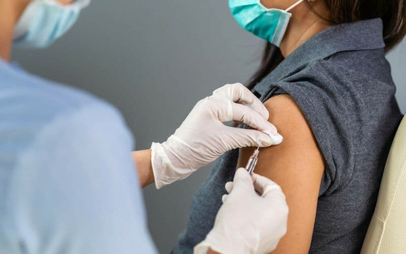 Vaccinarea antigripală din această toamnă. Informații despre tot ce trebuie să știi