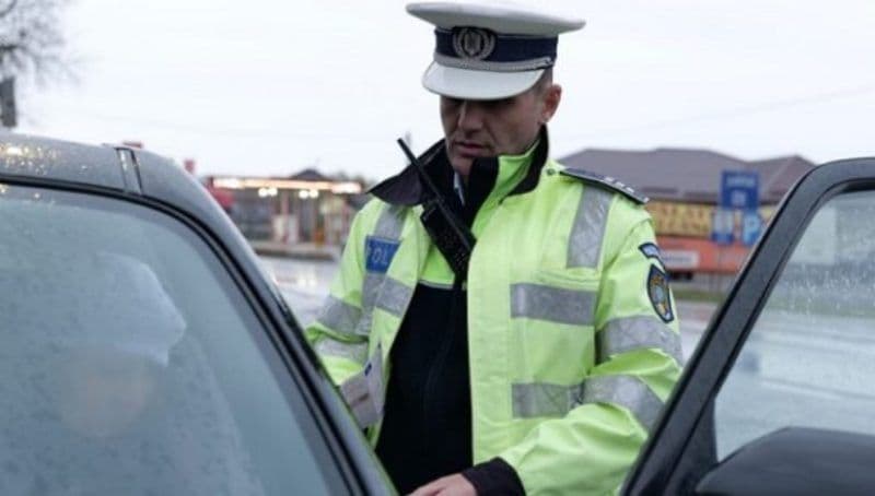 Peste 70 de permise de conducere reținute de polițiștii botoșăneni în weekendul care a trecut