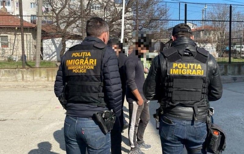 Polițiștii de imigrări din Botoșani continuă acțiunile pentru prevenirea migrației ilegale