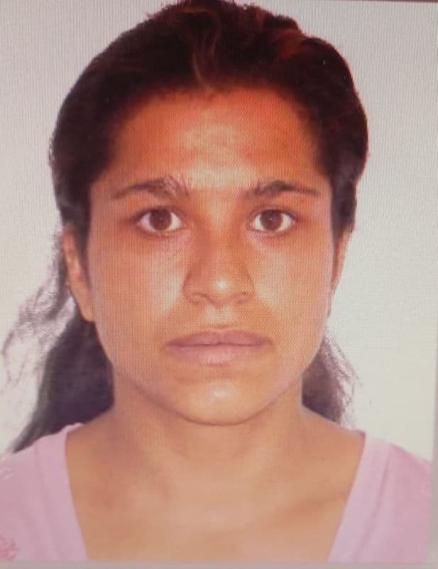 Femeie de 37 de ani din Dorohoi, plecată în Franța, dată dispărută de familie