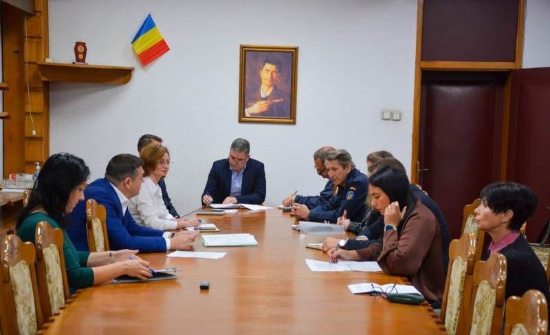 Amenzi, avertismente și autorizații retrase în urma controalelor la operatorii care depozitează, transportă, utilizează și comercializează carburanți,