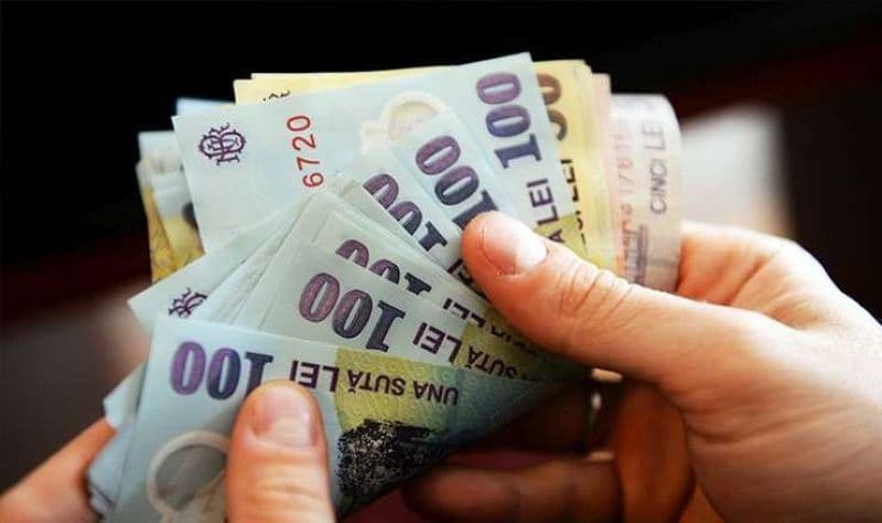 Noua lege de salarizare a bugetarilor. Angajații de la stat vor fi plătiți și în funcție de performanță