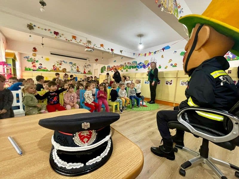 Vizită a preșcolarilor de la Grădinița cu Program Prelungit nr.15 la sediul ISU Botoșani