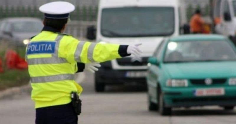 Polițiștii din Săveni au instituit filtre pe principalele artere rutiere în cadrul unei acțiuni de combatere a faptelor cu violență