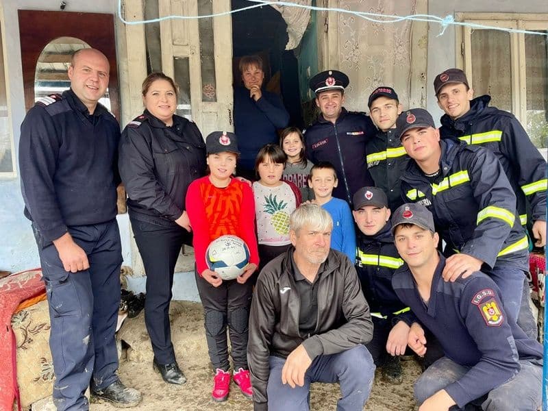 Gest impresionant făcut de pompierii botoșăneni pentru o familie din Șendriceni