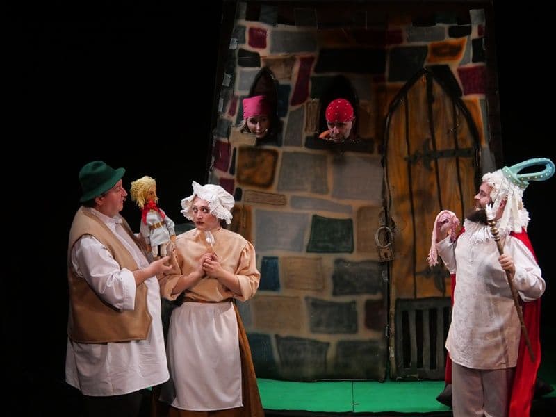 Spectacol „Tom Degeţel” la Teatrul „Vasilache” din Botoșani