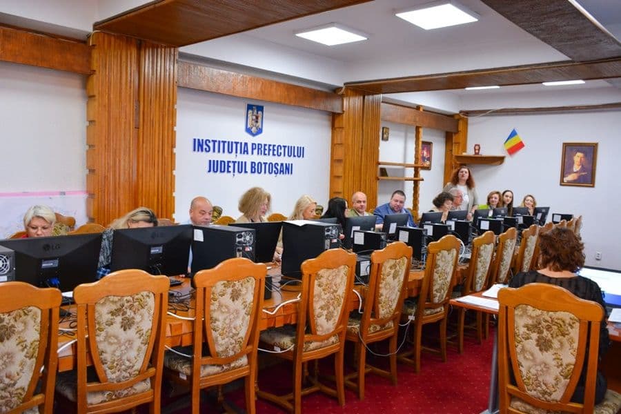 Sesiuni de instruire la Instituția Prefectului Județul Botoșani - FOTO