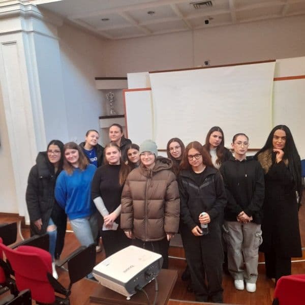 Colegiul Național „Grigore Ghica” Dorohoi – PACEA - UN IDEAL UNIVERSAL - FOTO