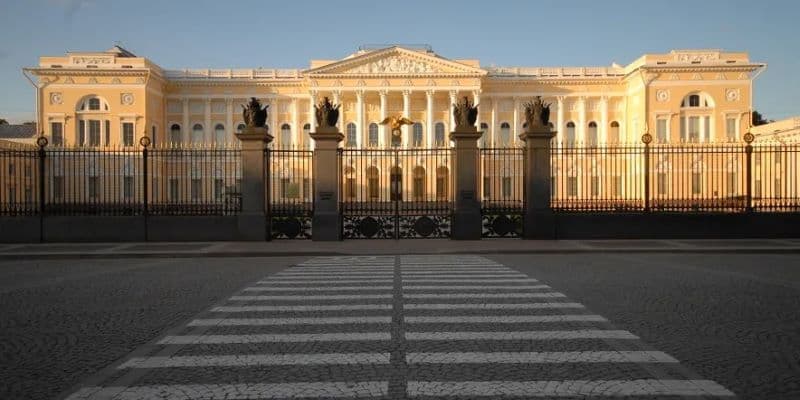 Campanie agresivă a Rusei de a racola studenți români. MAE recomandă evaluarea ofertelor cu maximă atenție