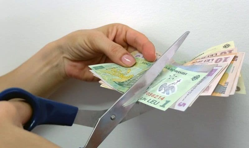 Lovitură pentru bugetari! Ce se întîmplă cu creșterile salariale?