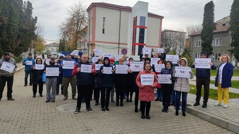 Protestul de la Spitalul Municipal Dorohoi a continuat și astăzi – FOTO