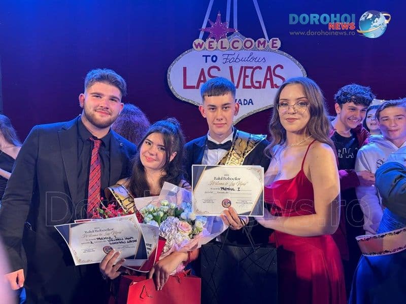 Seară magică pentru bobocii Colegiului Național „Grigore Ghica” Dorohoi - FOTO