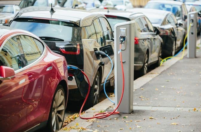 Mobilitate electrică: Primele baterii pe bază de sare descoperite o companie suedeză