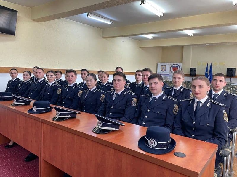 21 de absolvenți ai școlilor de agenți de poliție încadrați la IPJ Botoșani