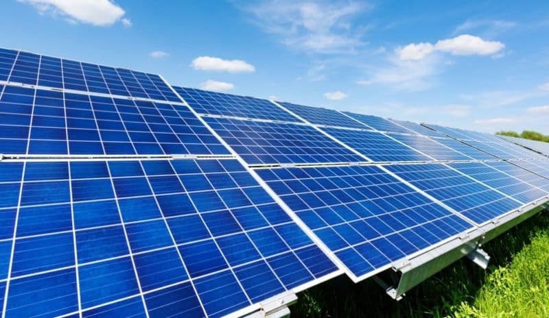 Viitorul program Casa Verde fotovoltaice ar putea să includă și baterii pentru stocarea energiei