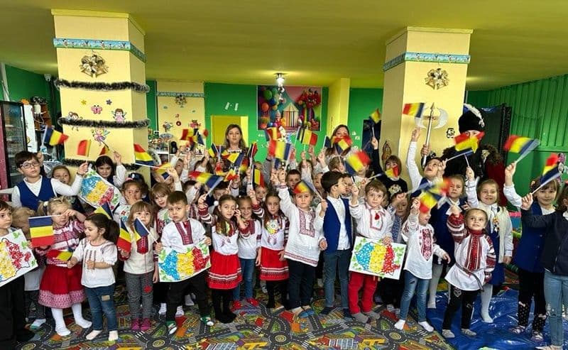 Mihai Viteazul și copiii, împreună de Ziua României - FOTO