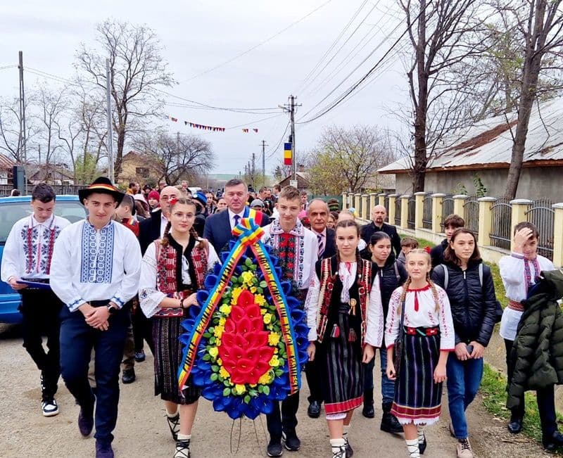 Ibăneștenii au sărbătorit cu mândrie Ziua Națională a României!