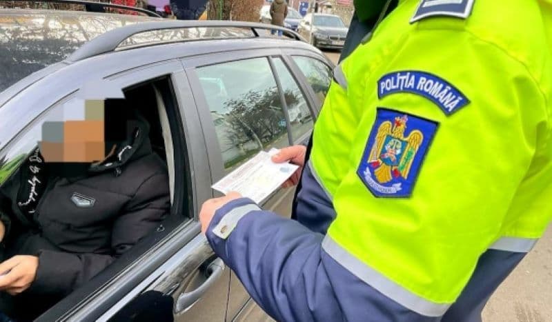 Polițiștii din Darabani au aplicat amenzi de 60.000 de lei contrabandiștilor de țigări