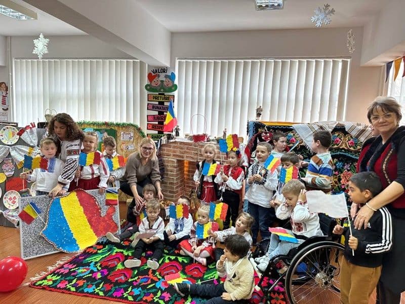 Activități de socializare desfășurate de copiii și tinerii beneficiari ai Fundației Star of Hope din Dorohoi - FOTO
