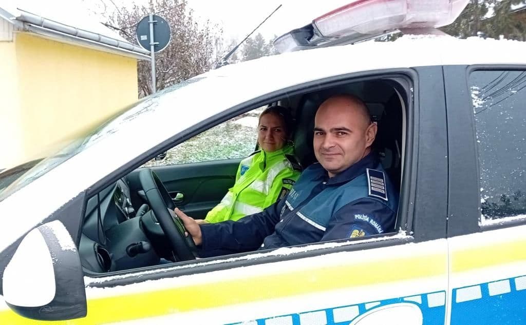 Bărbat din Bucecea salvat de la moarte de polițiștii din localitate