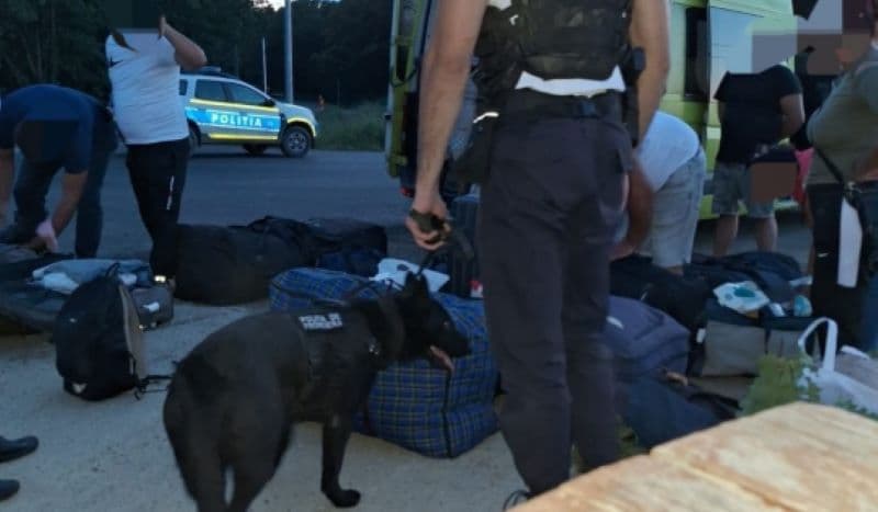 Polițiștii de la Serviciul Arme, Explozibili și Substanțe Periculoase au confiscat peste 300 de kilograme de articole pirotehnice