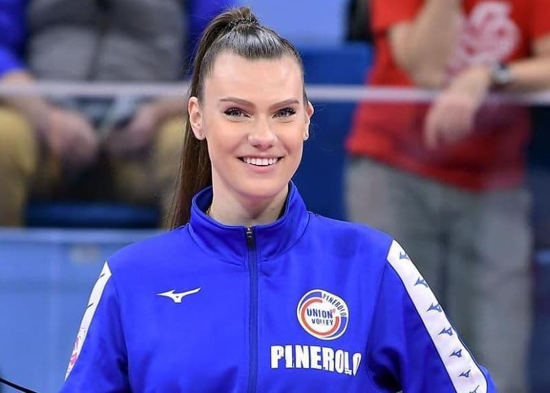 Sportiva Adelina Ungureanu, originară din Botoșani, a fost desemnată „Voleibalista anului” în cadrul Galei Voleiului Românesc