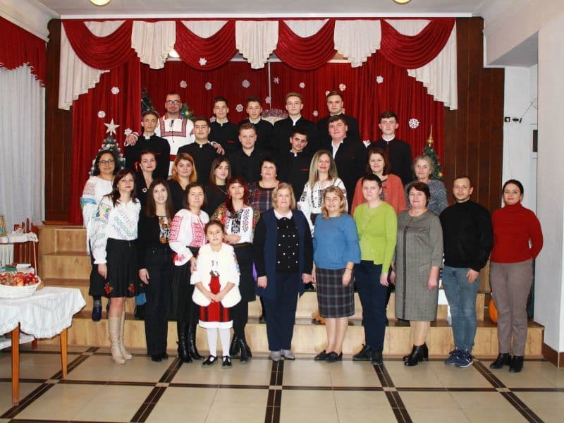 „Și am venit să te colind, fratele meu de peste Prut” - Activitate care a unit malurile de Prut spre slava Micuțului Prunc Hristos - FOTO