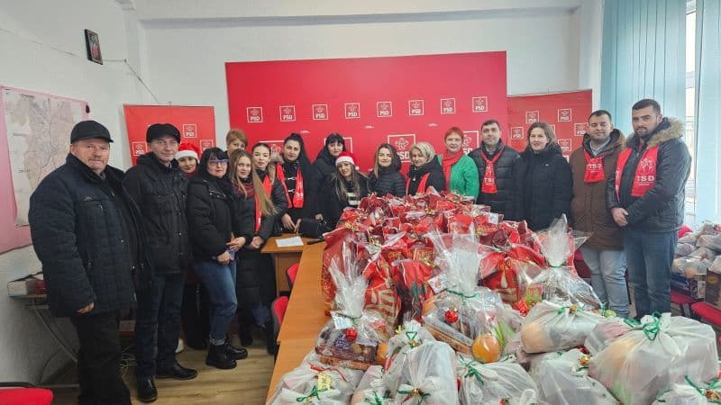 Organizația PSD Dorohoi împarte bucurie în Dorohoi cu pachete cadou de Crăciun pentru copii și pentru familii în nevoie