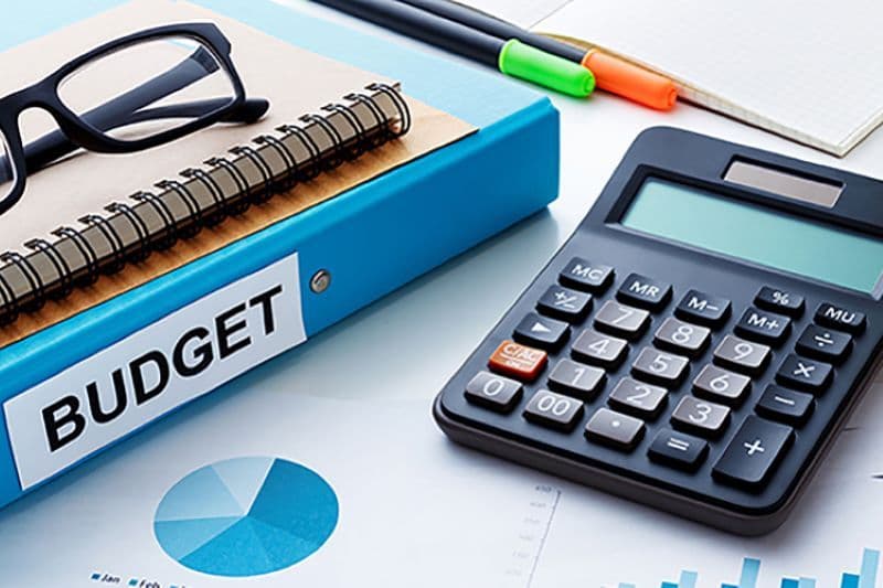 Au fost adoptate bugetul de stat şi cel al asigurărilor sociale pentru anul 2024. Abordare diferită a împărțirii banilor față de anii precedenți