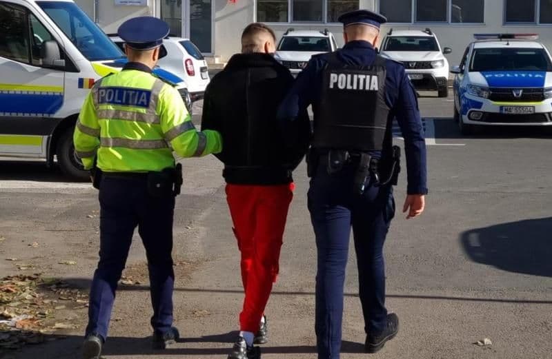 Bărbat reținut de polițiști după ce a fost depistat sub influența alcoolului la volan și fără permis de conducere