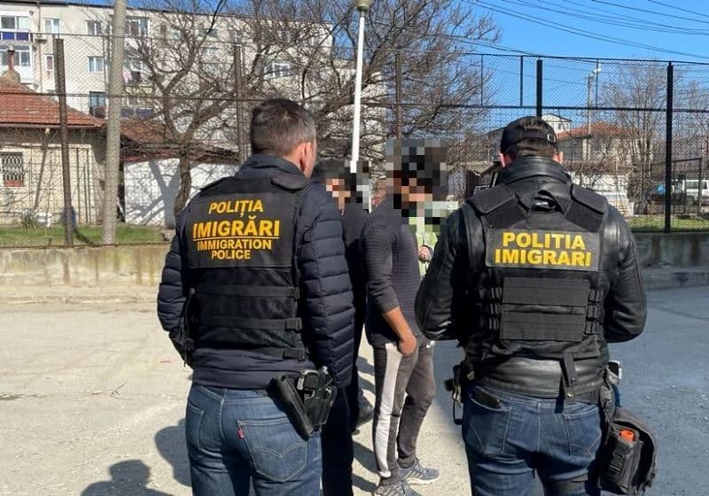 Numeroase acțiuni de control derulate de polițiștii de Imigrări din Botoșani. Mulți cetățeni străini sunt returnați în țările de origine