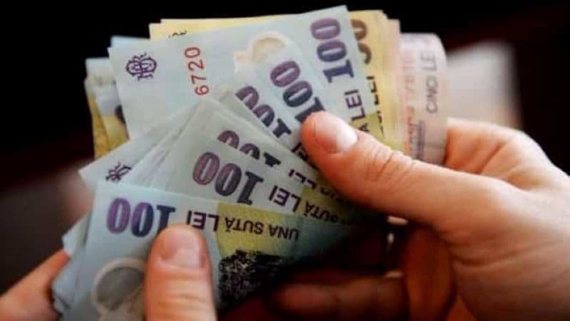 Guvernul a adoptat Ordonanța de urgență privind salarizarea în învățământ. Veniturile angajaților vor crește începând cu 1 ianuarie 2024