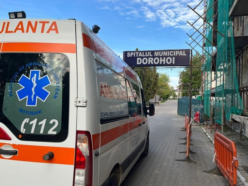 Bărbat cu mâna tăiată ajuns de urgență la Spitalul Municipal Dorohoi